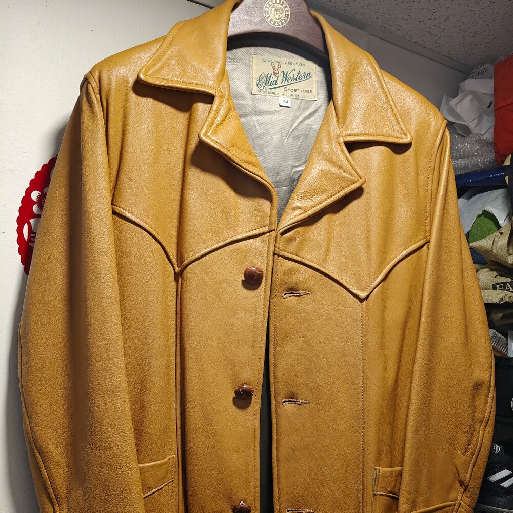 Midwestern sport togs deerskin leather jacket